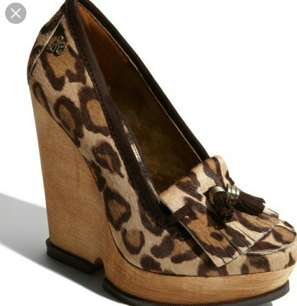 Sam Edelman "Wesley" wedge size 6